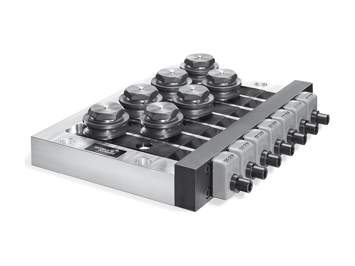 MP 7 3/4 PO straightener with seven separately adjustable rollers and a position counter on each adjuster